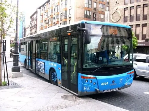 Un autobús de la EMT