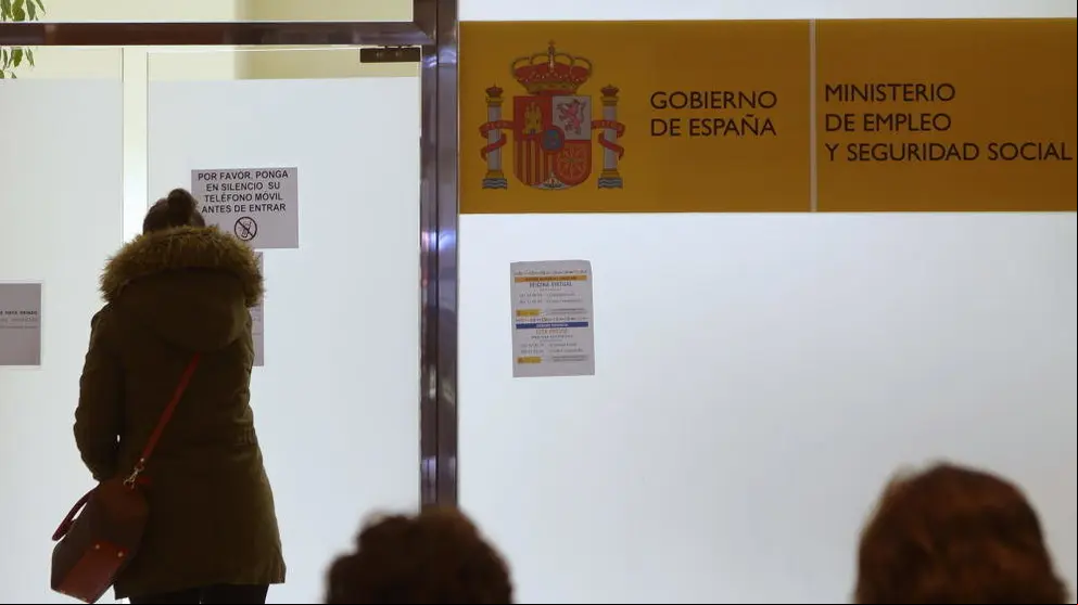 el-ritmo-de-creacion-de-empleo-se-frena-pero-hay-472-998-cotizantes-mas-que-hace-un-ano