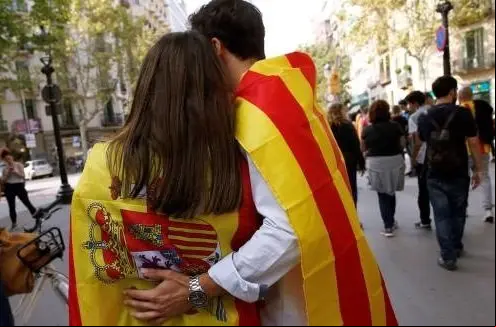 banderas españa cataluña