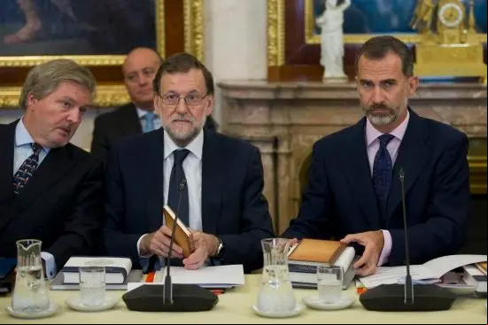rajoy rey 550