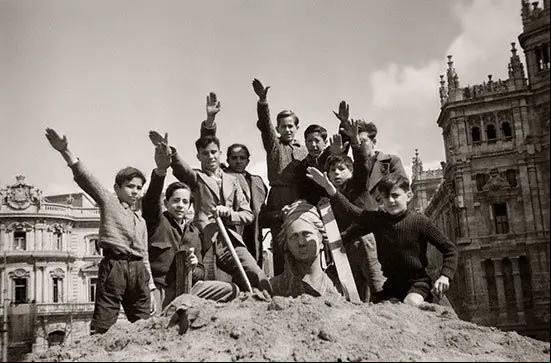 80-años-del-final-de-la-Guerra-Civil_Madrid-tras-el-final-de-la-guerra