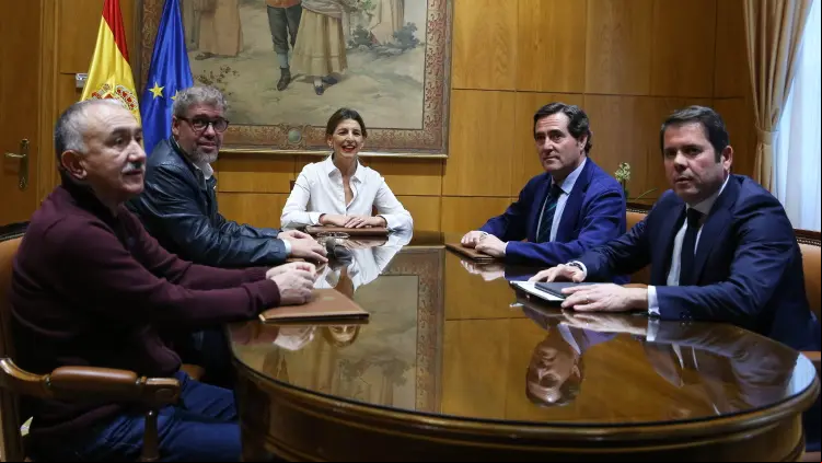 yolanda diaz agentes sociales