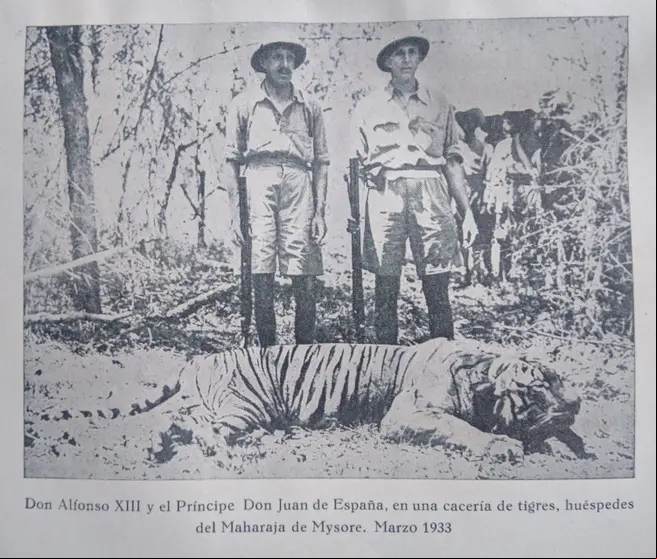 Alfonso XIII y su hijo don Juan