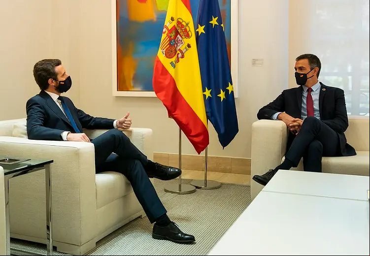 pablo casado La Moncloa