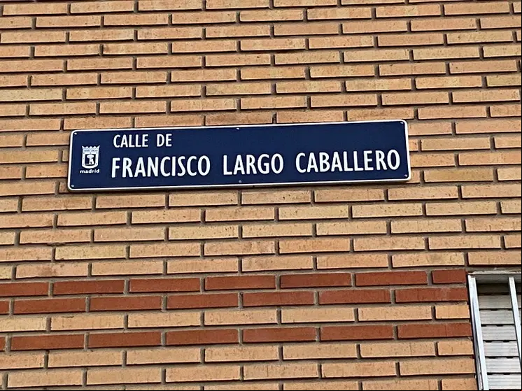 largo caballero placa calle madrid