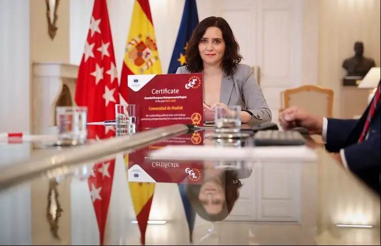 ayuso comunidad