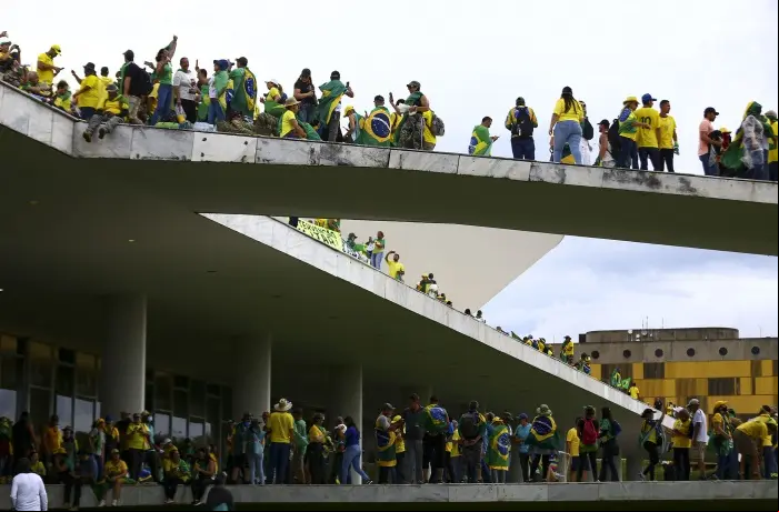 asalto_congreso_brasil