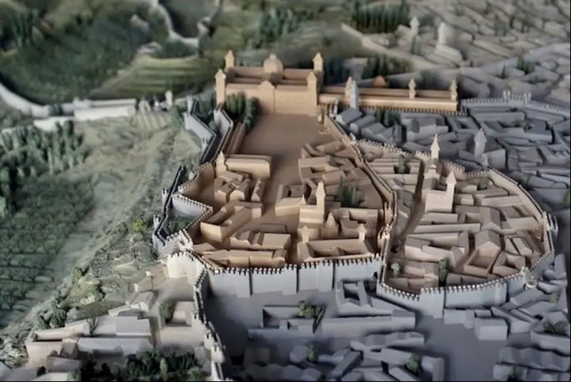 Maqueta del Madrid-Mayrit árabe en el siglo IX