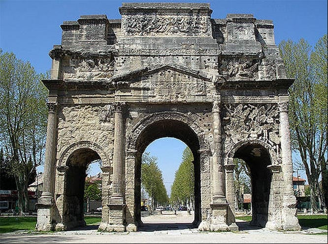 Arco romano de Orange en Francia