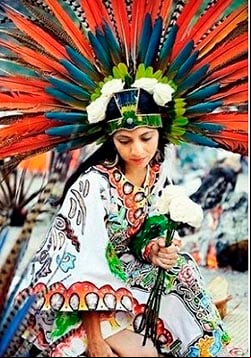 Sacerdotisa azteca