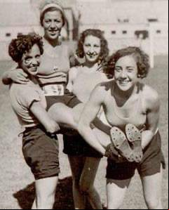 Margot Moles y otras atletas
