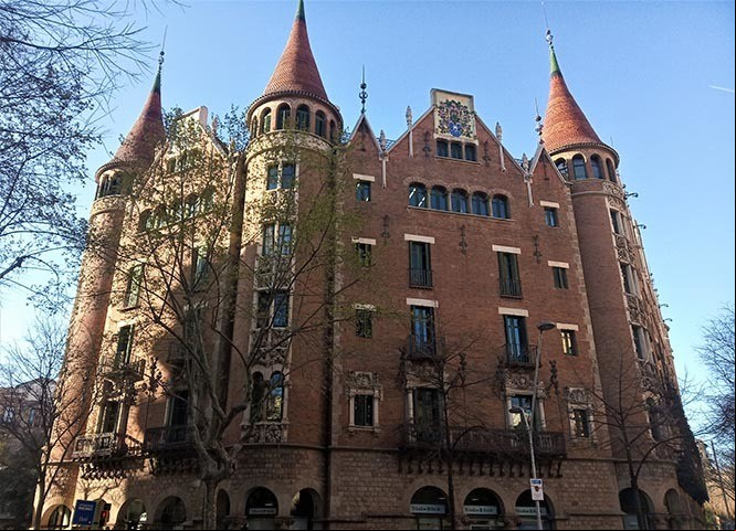 Casa de Les Punxes, Eixample, Barcelona