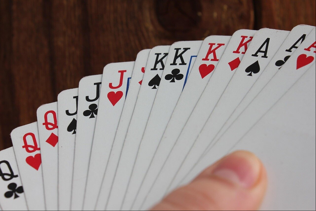 cards-8632027_1280